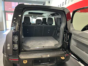 Land Rover Defender 110 635 V8 4.4 Octa AT8