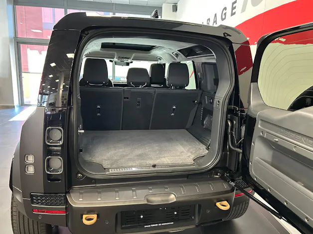 Land Rover Defender 110 635 V8 4.4 Octa AT8