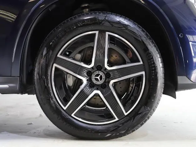 MERCEDES-BENZ GLC 300 e 4M 9G-Tronic