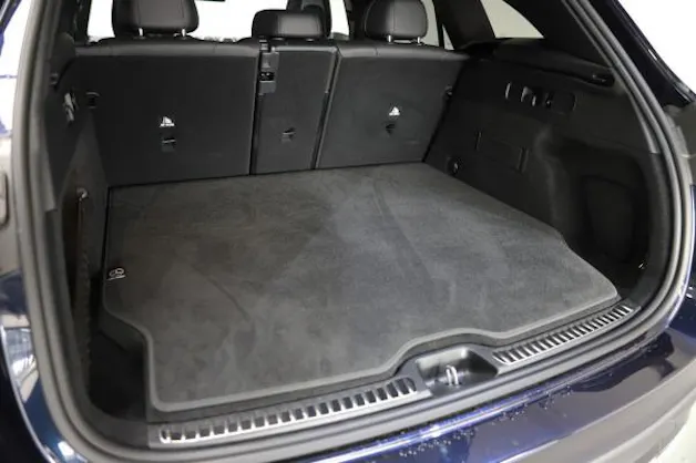 MERCEDES-BENZ GLC 300 e 4M 9G-Tronic