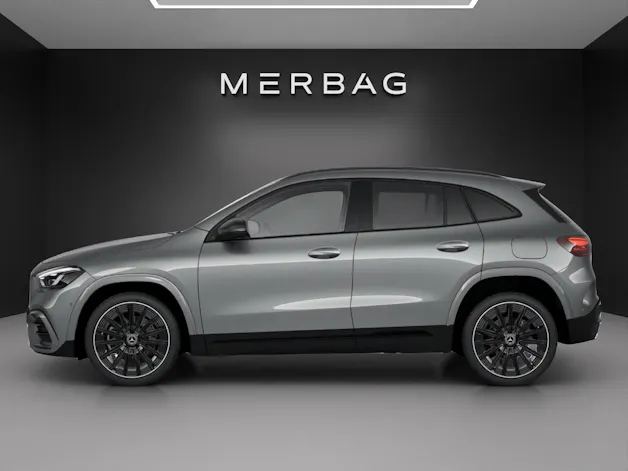 MERCEDES-BENZ GLA 200 7G-DCT