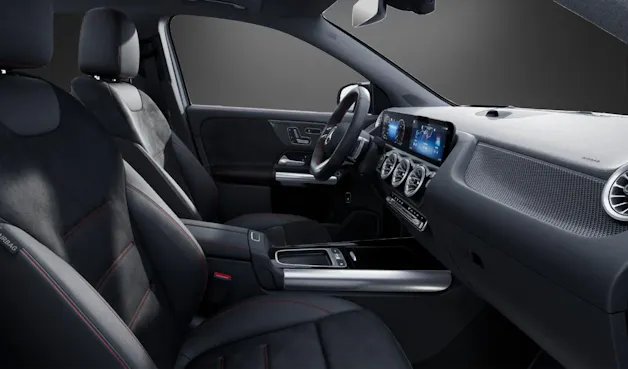 MERCEDES-BENZ GLA 200 7G-DCT