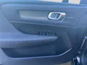 VOLVO XC40 B3 Benzin Mild Hybrid Plus Dark DCT