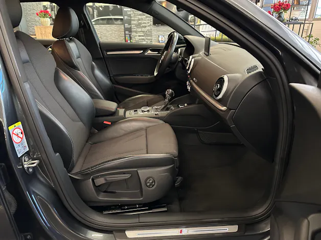 AUDI A3 Sportback 1.5 TFSI S-tronic Sport