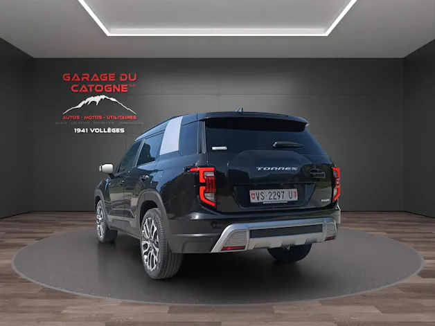 KGM -SsangYong Torres 1.5 TGDI Titanium 4WD AT