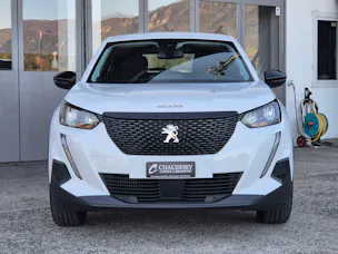 PEUGEOT 2008 1.2 PureTech Active Pack EAT8