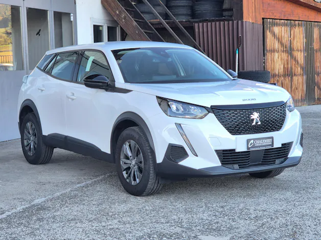 PEUGEOT 2008 1.2 PureTech Active Pack EAT8