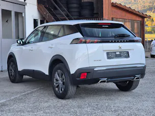 PEUGEOT 2008 1.2 PureTech Active Pack EAT8