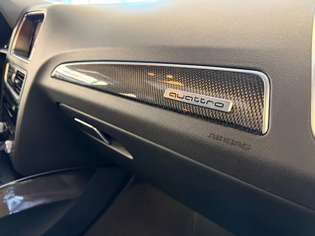 AUDI SQ5 3.0 TDI plus quattro | CH | Panorama | Black Paket | Rautensteppung Leder | DAB | B&O Sound | Kamera |