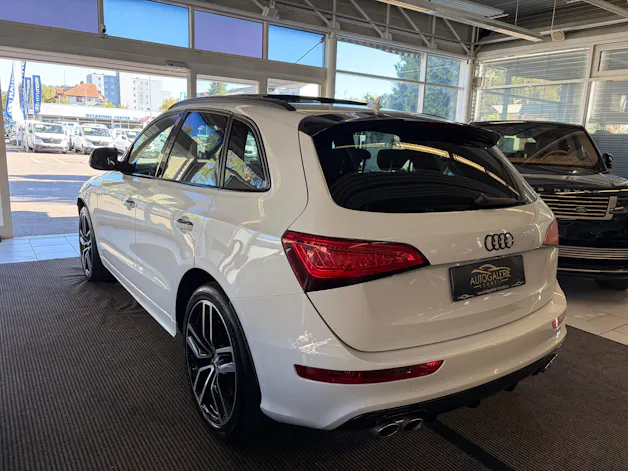 AUDI SQ5 3.0 TDI plus quattro | CH | Panorama | Black Paket | Rautensteppung Leder | DAB | B&O Sound | Kamera |