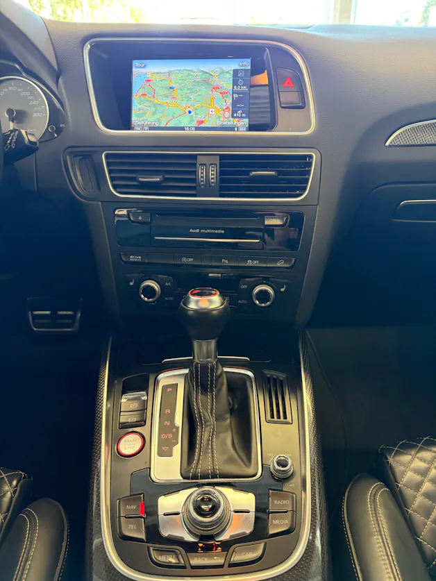 AUDI SQ5 3.0 TDI plus quattro | CH | Panorama | Black Paket | Rautensteppung Leder | DAB | B&O Sound | Kamera |