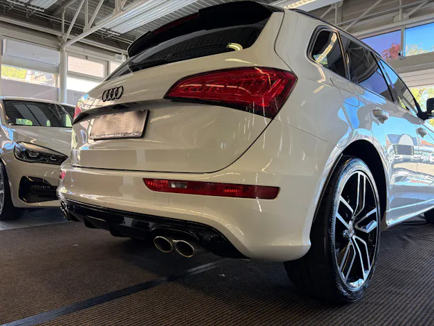 AUDI SQ5 3.0 TDI plus quattro | CH | Panorama | Black Paket | Rautensteppung Leder | DAB | B&O Sound | Kamera |