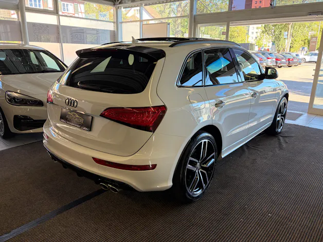 AUDI SQ5 3.0 TDI plus quattro | CH | Panorama | Black Paket | Rautensteppung Leder | DAB | B&O Sound | Kamera |