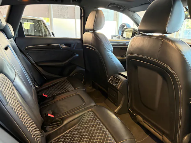 AUDI SQ5 3.0 TDI plus quattro | CH | Panorama | Black Paket | Rautensteppung Leder | DAB | B&O Sound | Kamera |