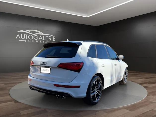 AUDI SQ5 3.0 TDI plus quattro | CH | Panorama | Black Paket | Rautensteppung Leder | DAB | B&O Sound | Kamera |
