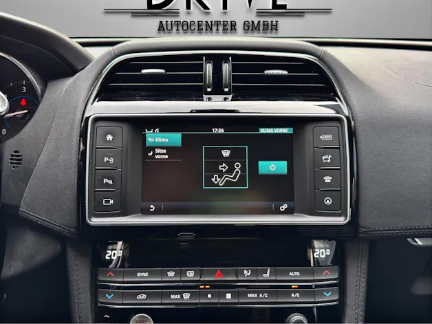 Jaguar F-Pace 2.0d Portfolio AWD Automatik