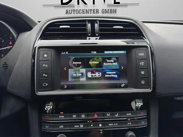 Jaguar F-Pace 2.0d Portfolio AWD Automatik