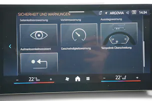 BMW 223d Active Tourer xDrive DKG