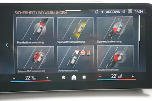 BMW 223d Active Tourer xDrive DKG