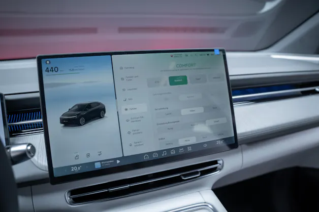 XPENG G6 80kWh Performance AWD / Anhängerkupplung schwenkbar / Panoramadach / 360° Kamera