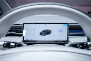 XPENG G6 80kWh Performance AWD / Anhängerkupplung schwenkbar / Panoramadach / 360° Kamera