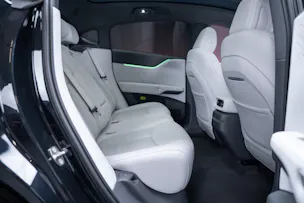 XPENG G6 80kWh Performance AWD / Anhängerkupplung schwenkbar / Panoramadach / 360° Kamera