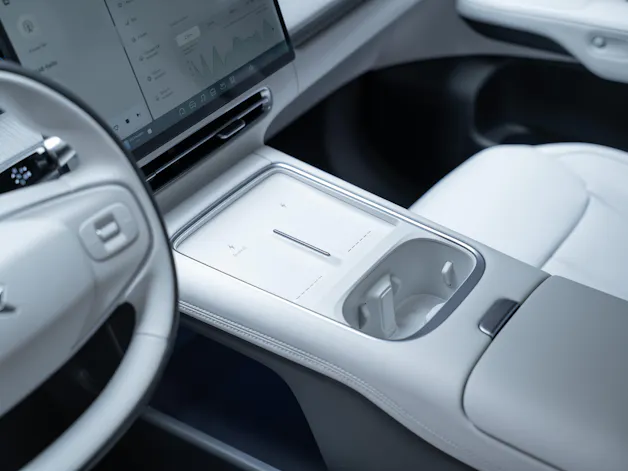 XPENG G6 80kWh Performance AWD / Anhängerkupplung schwenkbar / Panoramadach / 360° Kamera