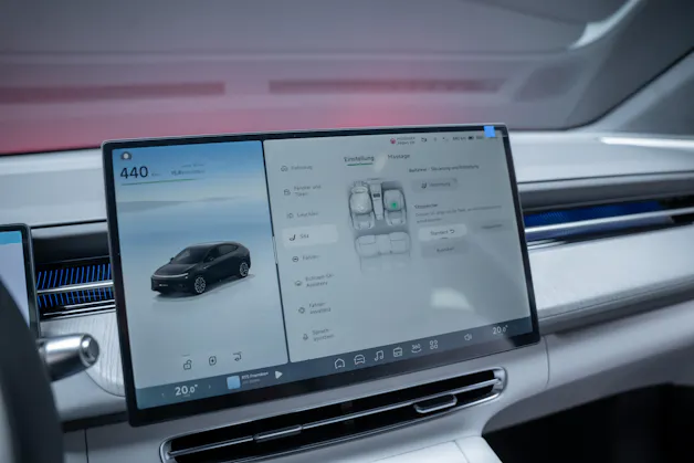 XPENG G6 80kWh Performance AWD / Anhängerkupplung schwenkbar / Panoramadach / 360° Kamera