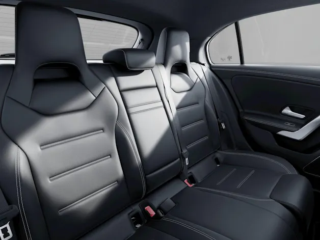 MERCEDES-BENZ A 35 AMG 4MATIC