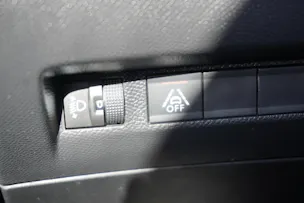 PEUGEOT 208 1.2 PureTech Allure Pack EAT8