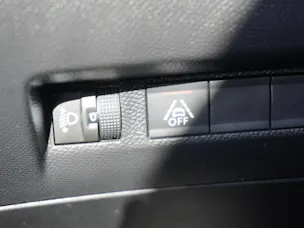 PEUGEOT 208 1.2 PureTech Allure Pack EAT8