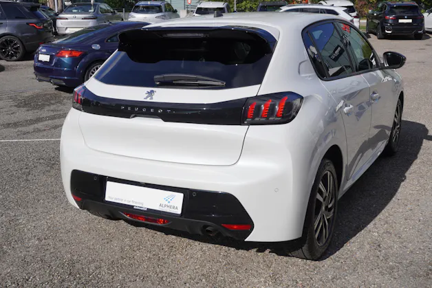 PEUGEOT 208 1.2 PureTech Allure Pack EAT8