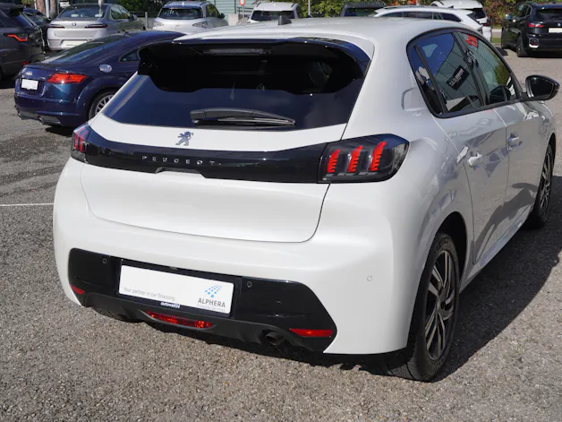 PEUGEOT 208 1.2 PureTech Allure Pack EAT8