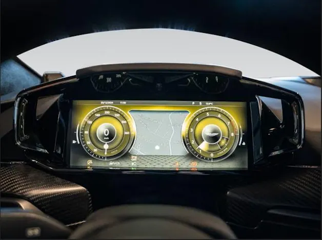 ASTON MARTIN Vantage MY25