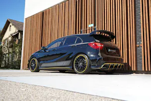 MERCEDES-BENZ A 45 AMG YELLOW NIGHT EDITION 4MATIC 7G-DCT l 380 PS