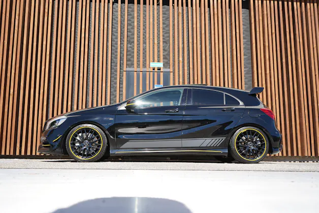 MERCEDES-BENZ A 45 AMG YELLOW NIGHT EDITION 4MATIC 7G-DCT l 380 PS