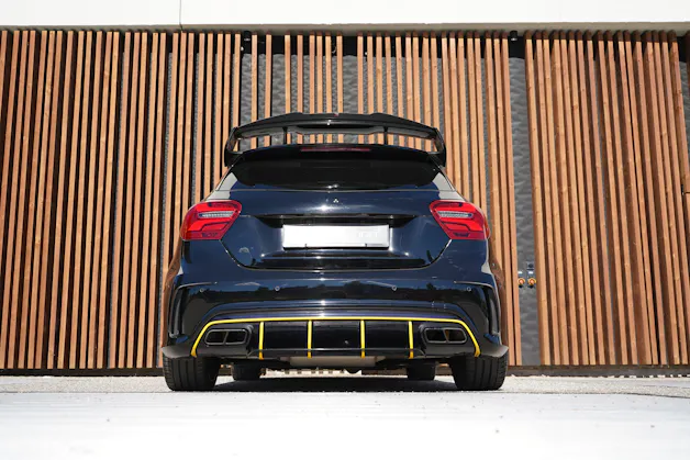 MERCEDES-BENZ A 45 AMG YELLOW NIGHT EDITION 4MATIC 7G-DCT l 380 PS