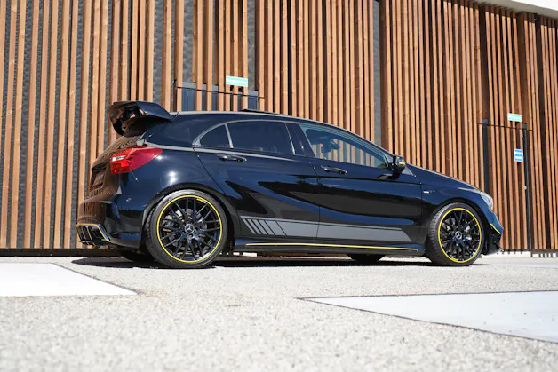 MERCEDES-BENZ A 45 AMG YELLOW NIGHT EDITION 4MATIC 7G-DCT l 380 PS