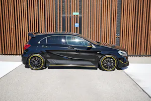 MERCEDES-BENZ A 45 AMG YELLOW NIGHT EDITION 4MATIC 7G-DCT l 380 PS