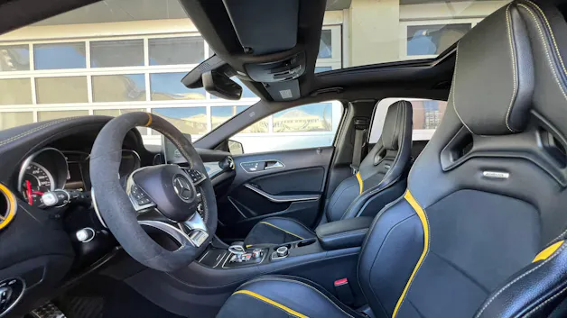 MERCEDES-BENZ A 45 AMG YELLOW NIGHT EDITION 4MATIC 7G-DCT l 380 PS
