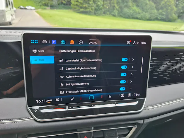 VW Tiguan 2.0 TSI DSG Elegance 4Motion *Panormadach+Anhängerkupplung*