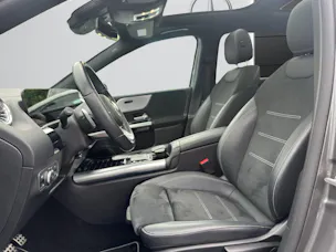 MERCEDES-BENZ B 220 d 4M Swiss Star