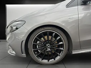 MERCEDES-BENZ B 220 d 4M Swiss Star