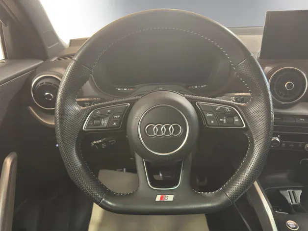 AUDI Q2 40 TFSI Sport quattro S-tronic