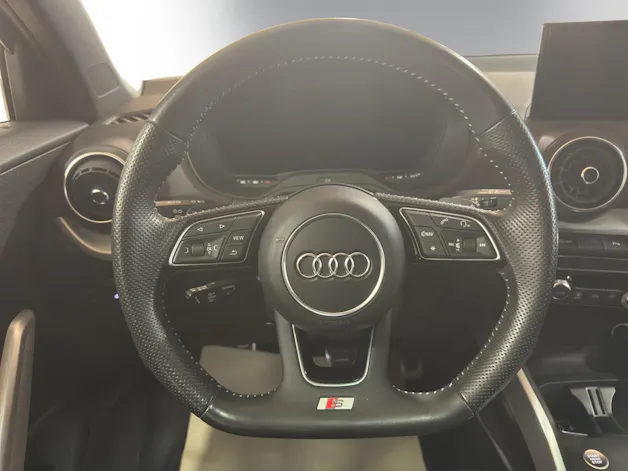 AUDI Q2 40 TFSI Sport quattro S-tronic