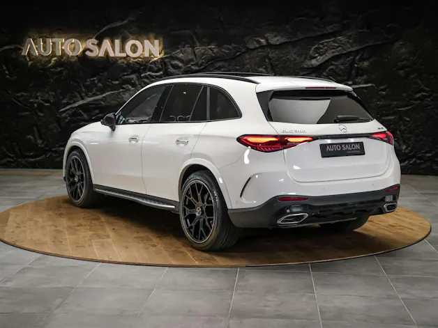 MERCEDES-BENZ GLC 300 4Matic AMG Line 9G-Tronic *Facelift*21" Felgen*Panorama*Lenkradheizung*