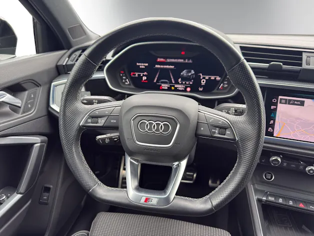 AUDI Q3 SB 40TDI S line Att qu