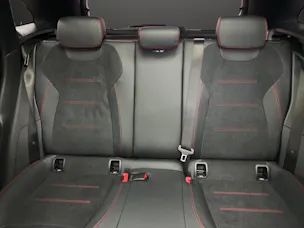 MERCEDES-BENZ GLA 250 4Matic 8G-DCT Swiss Star
