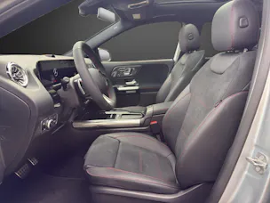 MERCEDES-BENZ GLA 250 4Matic 8G-DCT Swiss Star