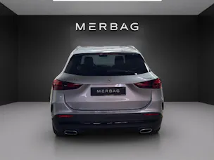 MERCEDES-BENZ GLA 250 4Matic 8G-DCT Swiss Star